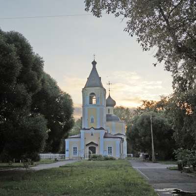 Церковь Покрова на Козлене с фресками, 1704 г.